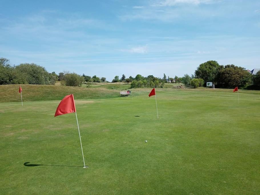 Charmant T2 Au Coeur Du Golf De Port Bourgenay Talmont-Saint-Hilaire Exteriér fotografie